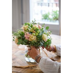 Centro de mesa con flor en jarrón