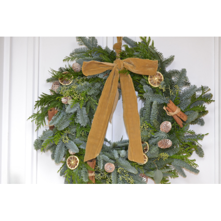 Corona de puerta lazada mostaza