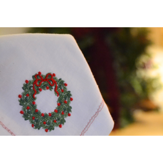 Servilleta bordada corona navidad