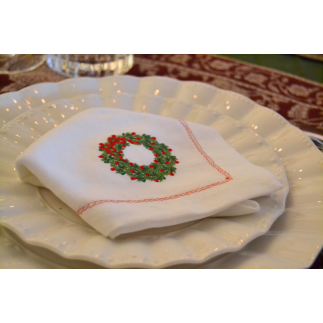 Servilleta bordada corona navidad