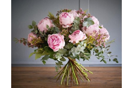 Ramo de peonias