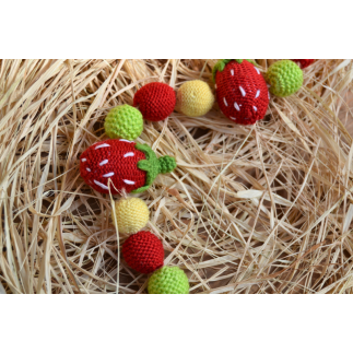 Guirnalda fresitas crochet