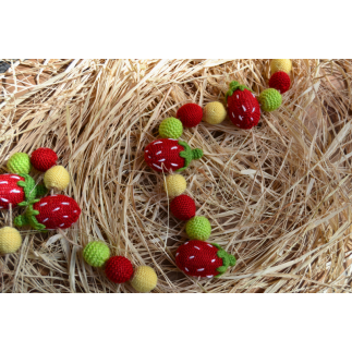 Guirnalda fresitas crochet