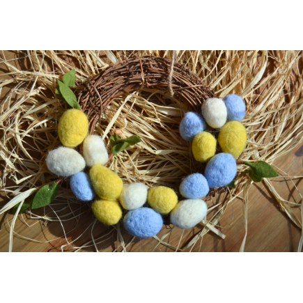 Corona de pascua azul