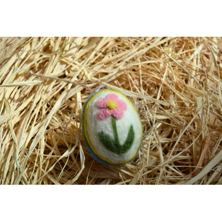 Huevo fieltro flor